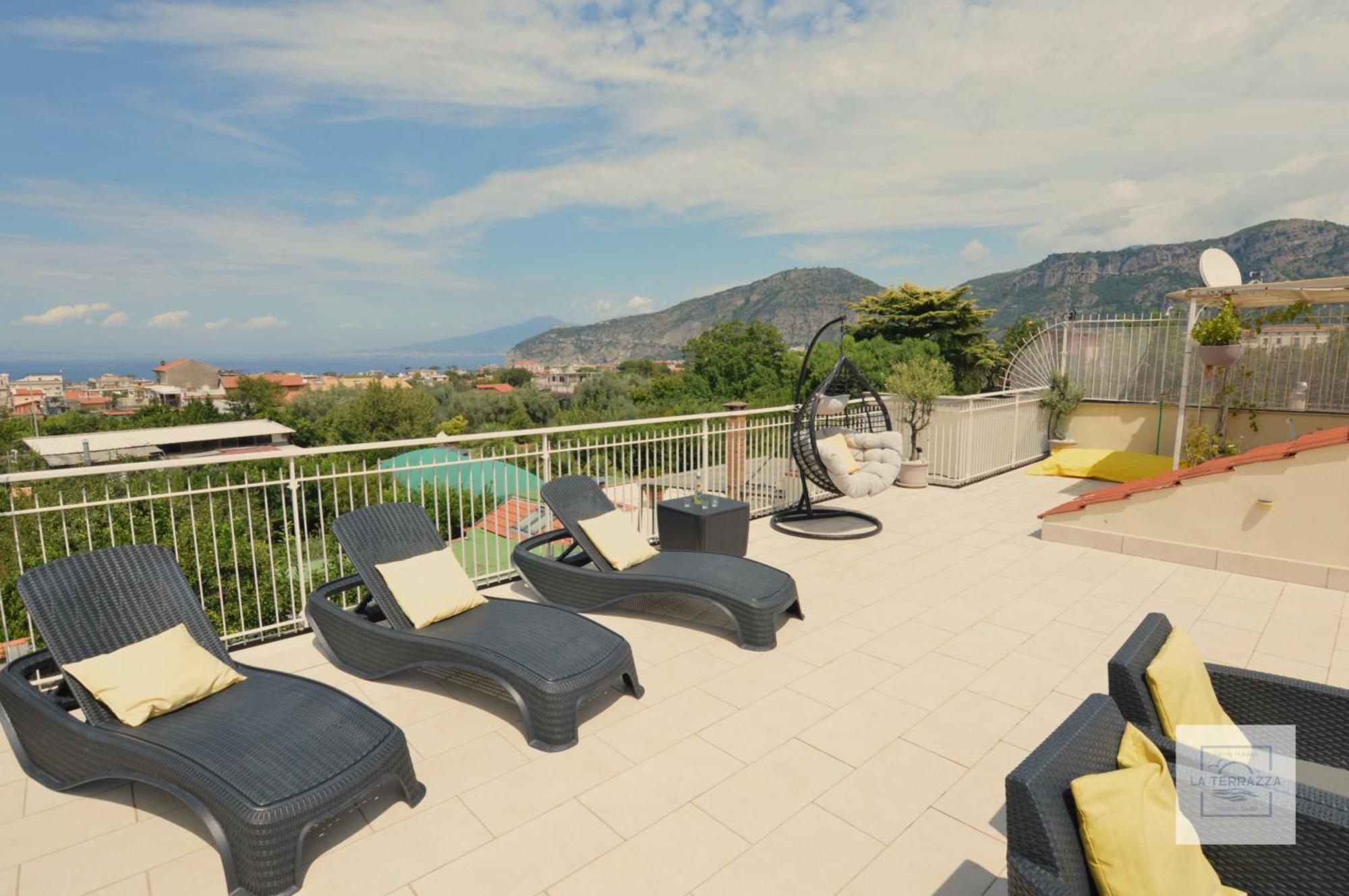 La Terrazza Family Holidays - Sorrento Coast サンタニェッロ エクステリア 写真